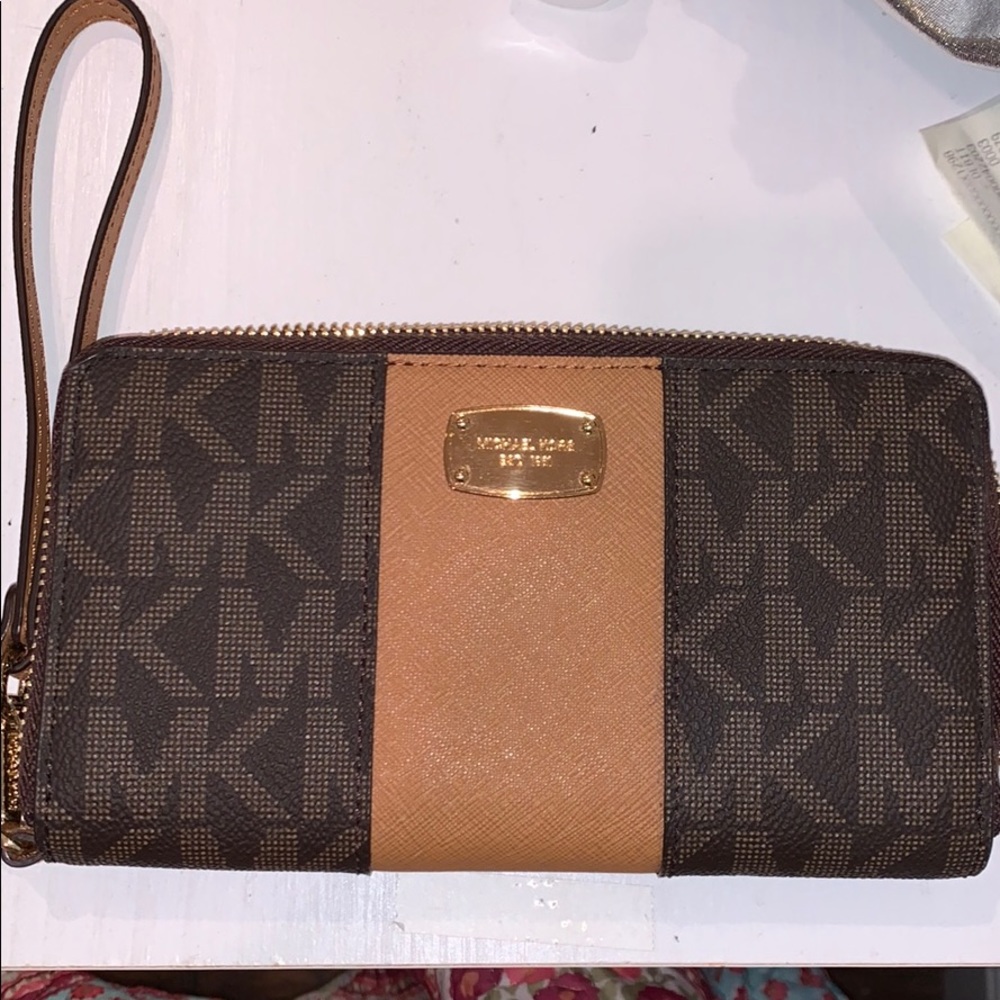 Michael Kors Wristlist brand new with tags